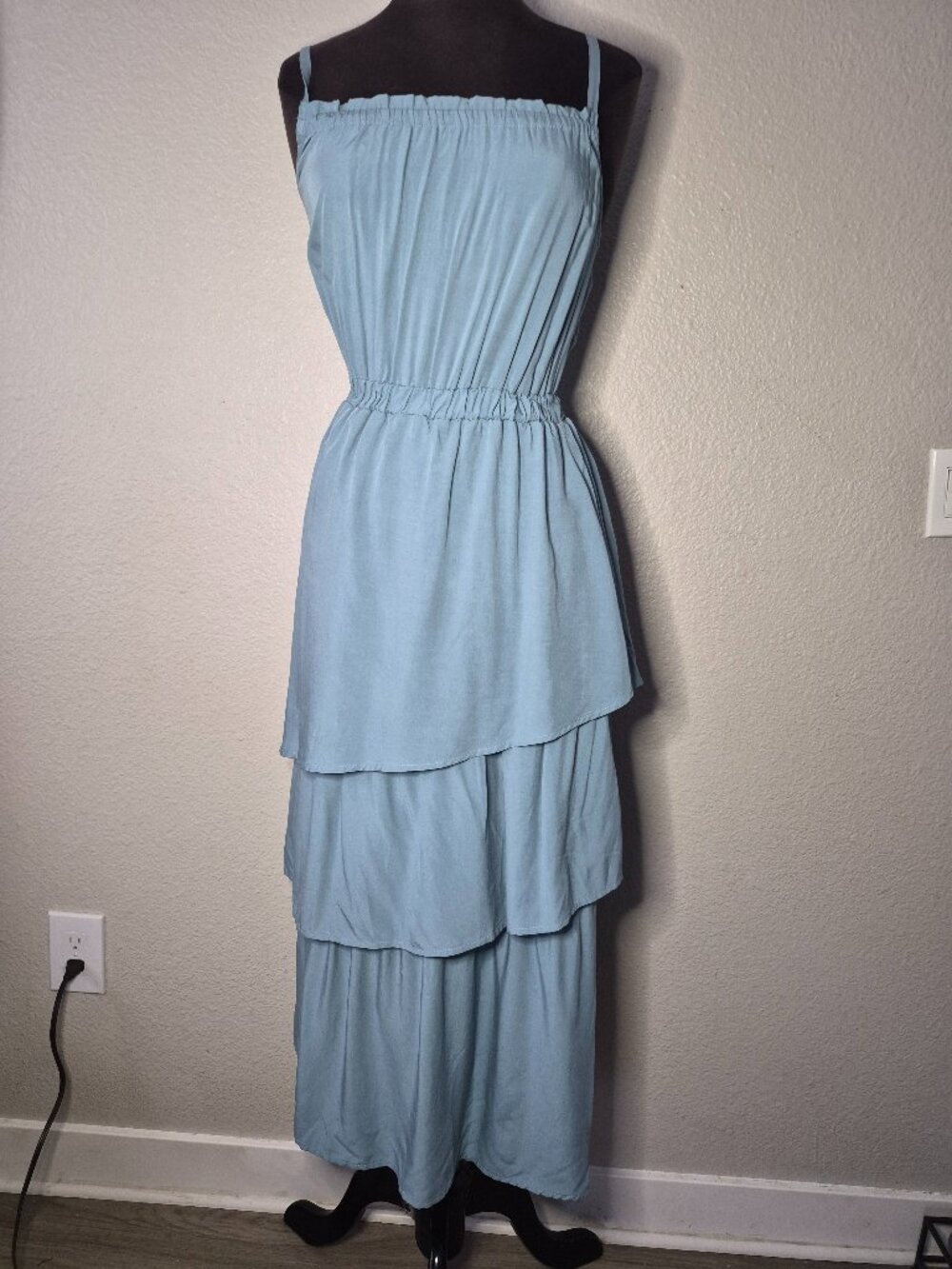 EVEREVE Women’s XS Dusty Blue Tiered Asymmetrical Maxi Dress Cami Straps